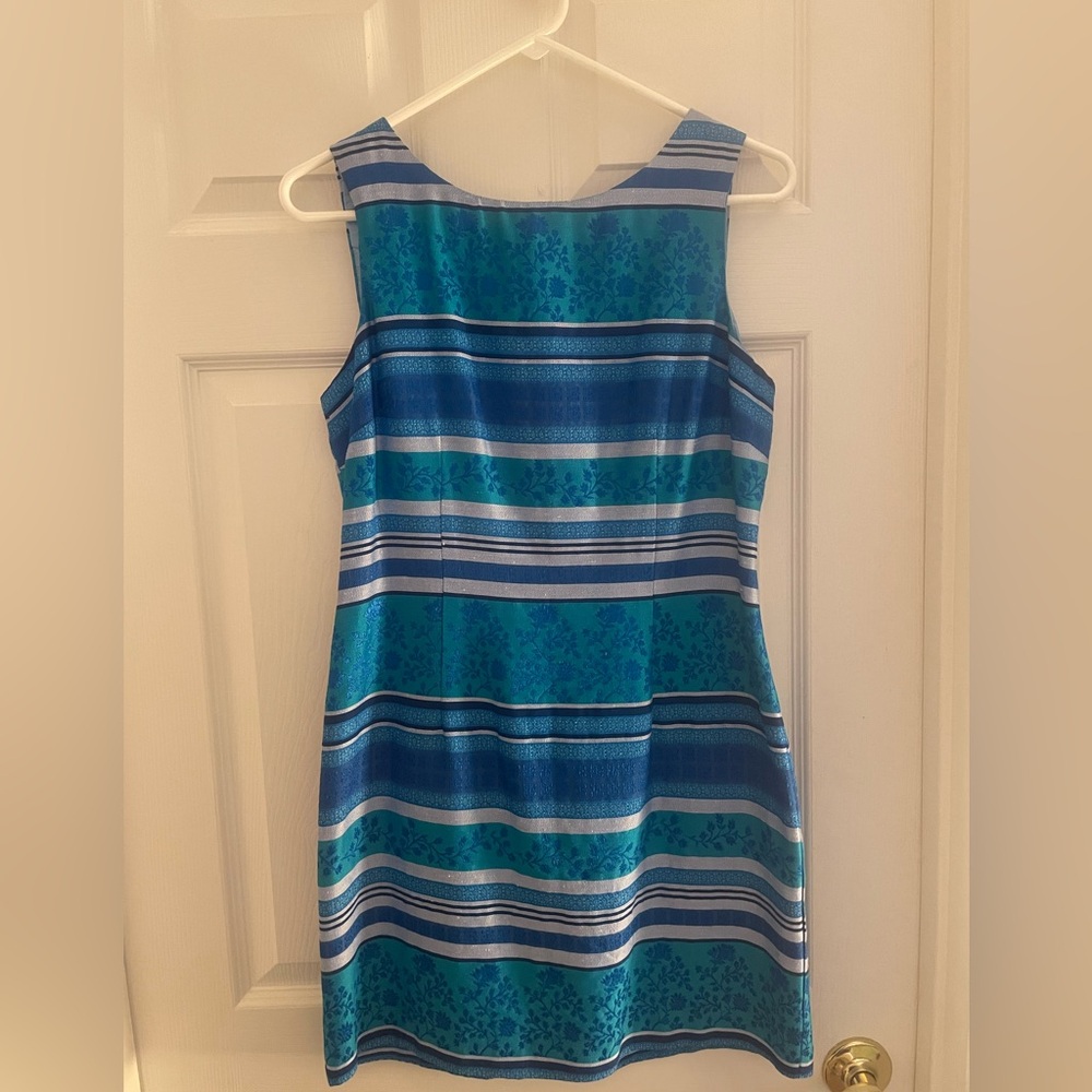 Women’s Tea Length Semi Formal Dress (8P, Dry Clean Only)